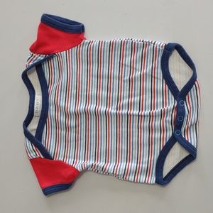 Short sleeve tee shirt onesie Small 0-3 months boy girl red white blue striped